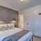 Modernized SLC Duplex with Yard about 4 Mi to Dtwn!