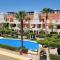 Homes of Spain, Apartamentos Paraíso, Ed Nuku Hiva, Atico H con Piscina Privada en solárium, a pie de playa, WIFI