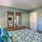Walk to Beach: Dog-Friendly Myrtle Beach Cottage!