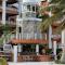 Lighthouse Beach Villas