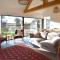High Cogges Farm Holiday Cottages - The Cart Shed