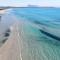 ISS Travel, San Teodoro 1 - 100 m from Cala d’Ambra Beach