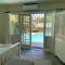 Home with Sweeping Views, Pool & Yard - هونولولو