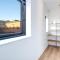 2 Bed Family Apt w/BALCONY & PARKING! ☆ FREE NETFLIX - With 50 Inch Smart TV, FREE NETFLIX & WIFI - Birmingham City Centre, By 02 Academy, Cube & Mailbox - 伯明翰