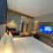 Holiday Inn Express Shanghai Tangzhen by IHG - 20 mins to PVG Airport and Disney land