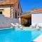 Holiday Home Belmondo