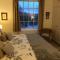 Beautiful riverfront cosy one bedroom apartment