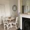 Beautiful riverfront cosy one bedroom apartment
