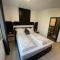 Yebs Hotel