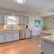 Modern Fayetteville Home Less Than 1 Mi to U of A!