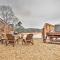 Beautiful Lakefront Studio Dock, Fire Pit, Kayak