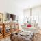 Graziella, LUXURY APARTMENT 2 bedrooms, Terrace and Private Parking downtown Lucca