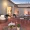 Casa Laura, UNWIND YOURSELF ON A LUXURY TERRACE IN LUCCA TOWN