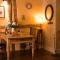 The Old Monkey, a quirky bolthole on the edge of a historic Market Town - Hadleigh