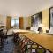 Super 8 by Wyndham Carlsbad - Carlsbad