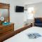 Candleberry Inn on Cape Cod - بروستر