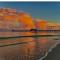 Naples Dream at WTC with Heated Pool SPA Sauna 7 bicycles and 3 mls to beach