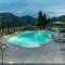 Casolare dei Colli, Panoramic Private Pool, Lavish Interiors and a Gourmet Kitchen - Camaiore