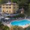 Casolare dei Colli, Panoramic Private Pool, Lavish Interiors and a Gourmet Kitchen - Camaiore