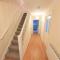 Friars Walk 2 with 2 bedrooms, 2 bathrooms, fast Wi-Fi and private parking - Sittingbourne