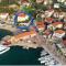 Gallery for two, near the beach and the center of Jelsa