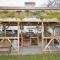 Seaways glamping, Redwood