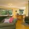 Matuku Hideaway - Taupo Holiday Home - 陶波