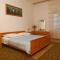 Apartments by the sea Brist, Makarska - 508