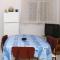Apartments by the sea Brist, Makarska - 508