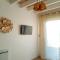 "Studiocaroline44", 2 studios entre la ville et la mer, parking, cuisine, moins de 15min de laéroport
