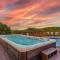 Gorgeous 10 Acre Estate POOL HOT TUB GAME ROOM