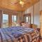 Mtn Views and Fire Pit Rustic Piney Creek Cabin - Piney Creek