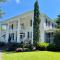 Bama Bed and Breakfast - Tusk Suite - Tuscaloosa