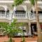 CityBlue Creekside Hotel & Suites