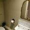 6 Dbl Bed, Central Huddersfield house inc parking