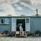 Blatchford Briar - Award Winning Private Shephards Huts with their own Secluded Hot Tubs