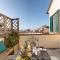 Alamanni Apartment by Mamo Florence