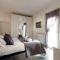 Alamanni Apartment by Mamo Florence