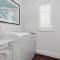 Sandy Jandal - 3-5 Bedroom - Russell Cottages