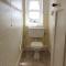 BRYN GORS-3 BED-FIRST FLOOR APT- YARDS FROM BEACH