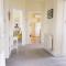 BRYN GORS-3 BED-FIRST FLOOR APT- YARDS FROM BEACH