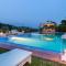 Villa Arsina, Modern Italian Tradition. Private Pool