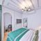 9 Doors Hotel