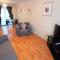 Friars Walk houses with 2 bedrooms, 2 bathrooms, fast Wi-Fi and private parking - 锡廷伯恩