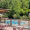 Camping Avec Piscine et Rivière à Tournon sur Rhône Ardèche - 罗纳河畔的图尔农