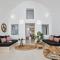 U & ME SUITES