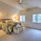 Lakefront Bolton Retreat with Balcony and Views! - 博尔顿兰丁 Lakefront Bolton Retreat with Balcony and Views! - 博尔顿兰丁