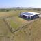 Coorong Island Retreat - Farm Stay at Pet Friendly Property - Meningie