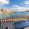 Superb views of Spinola Bay in Heart of StJulians-hosted by Sweetstay - St. Julian’s