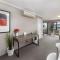 2BR 2Bath L8 Executive Apartment, in City Centre
